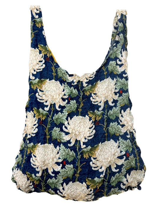 Be Bougie navy blue reusable tote bag with white chrysanthemum floral print and textured stretchy fabric